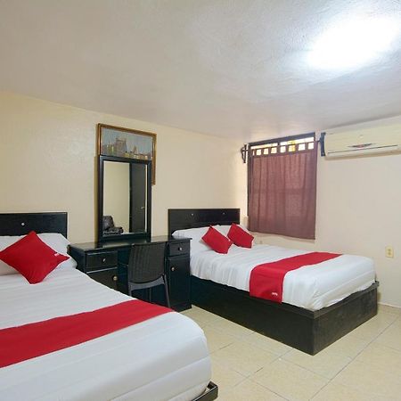 Oyo Hotel Bicentenario Tampico Exterior photo
